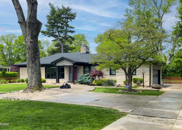 Property at 4623 Brownsboro Rd, Louisville, KY 40207, 3 beds, 3 baths