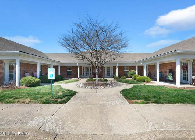 Property at 7616 Stovall Pl, Louisville, KY 40228, 2 beds, 2 baths