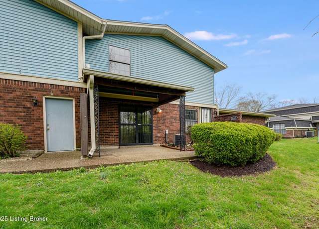 Property at 3112 Valley Side Ct, Louisville, KY 40214, 3 beds, 1.5 baths
