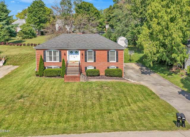 Property at 12127 Briargate Ln, Goshen, KY 40026, 3 beds, 2 baths