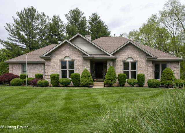 Property at 1002 Chesterton Pl, Louisville, KY 40299, 3 beds, 3 baths