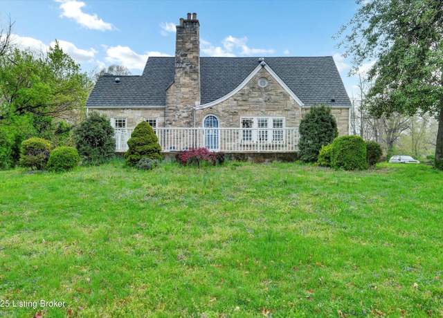 Property at 1719 Meyers Ln, Louisville, KY 40216, 3 beds, 2 baths