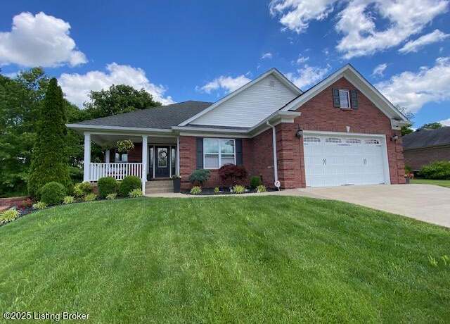 Property at 117 N Howard St, Bardstown, KY 40004, 3 beds, 3 baths