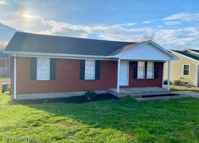 Property at 197 Mcgowen Ave, Bardstown, KY 40004, 3 beds, 2 baths