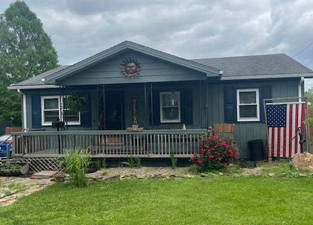 Property at 379 S High St, Austin, IN 47102, 3 beds, 1 bath