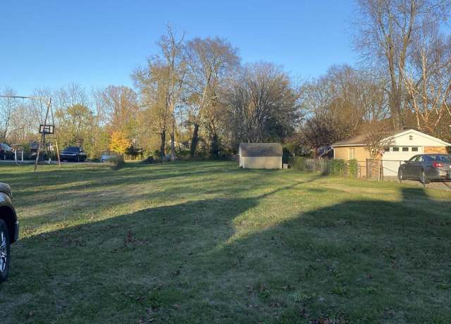 Property at 1715 Meyers Ln, Louisville, KY 40216