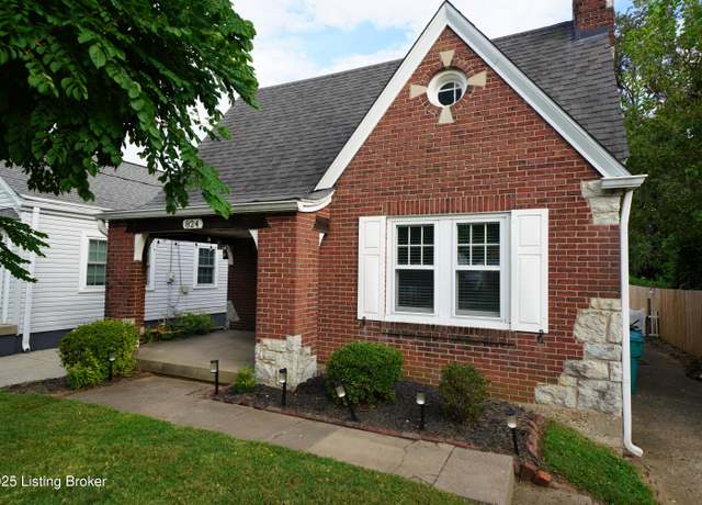Property at 824 Packard Ave, Louisville, KY 40217, 3 beds, 1 bath