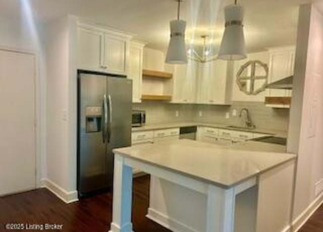 Property at 5800 Coach Gate Wynde Unit 312D, Louisville, KY 40207, 2 beds, 2 baths