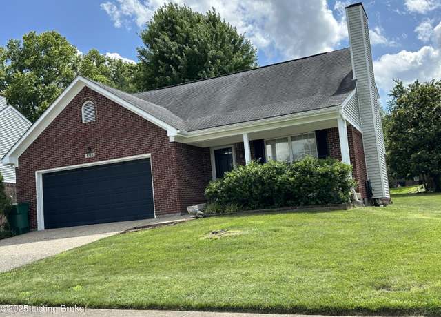 Property at 4708 Wooded Oak Cir, Louisville, KY 40245, 3 beds, 2 baths