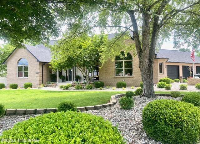 Property at 504 Vermont Ct, Elizabethtown, KY 42701, 5 beds, 3.5 baths