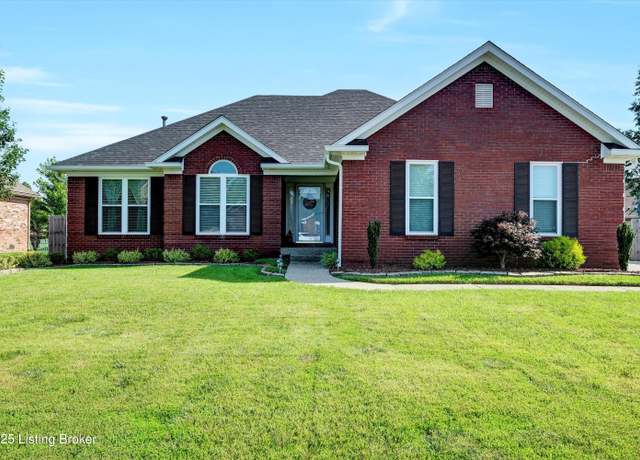 Property at 624 Circle Valley Dr, Louisville, KY 40229, 3 beds, 3 baths
