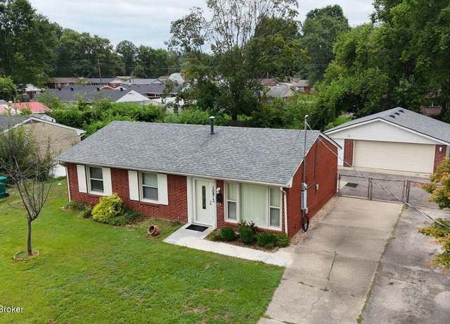 Property at 10813 Milwaukee Way, Louisville, KY 40272, 3 beds, 1.5 baths