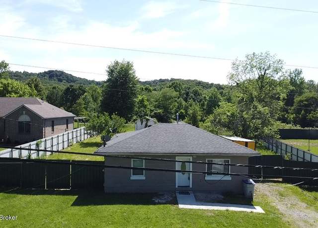 Property at 11004 Harrison Ln, Fairdale, KY 40118, 3 beds, 2 baths