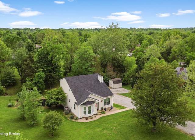 Property at 1900 Wolf Dr, La Grange, KY 40031, 3 beds, 2.5 baths
