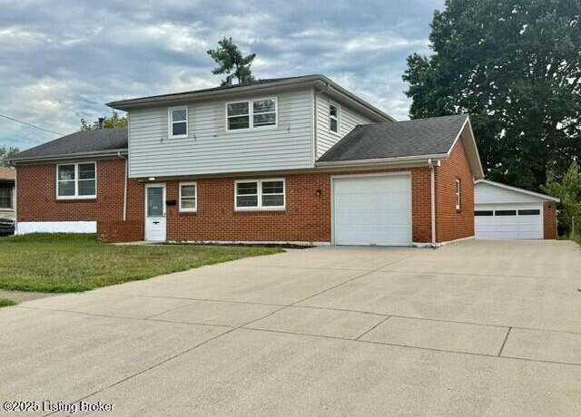 Property at 6218 Helenjean Way, Louisville, KY 40272, 4 beds, 2 baths