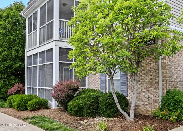 Property at 5305 Carolina Crossings Way #101, Louisville, KY 40219, 2 beds, 1.5 baths