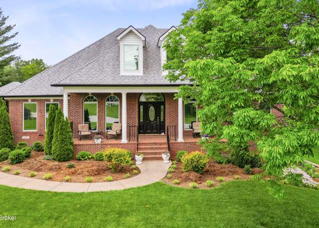 Property at 110 Saratoga Dr, Frankfort, KY 40601, 4 beds, 4 baths