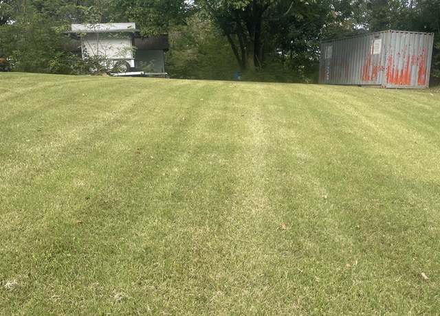Property at 325 Chris Dr, Louisville, KY 40214