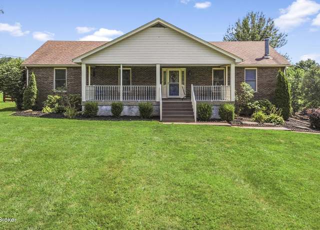 Property at 8010 Thixton Ln, Louisville, KY 40229, 3 beds, 2.5 baths