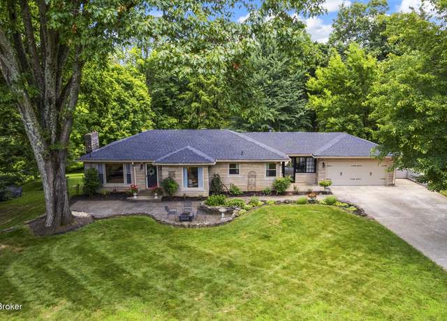Property at 4221 Dolphin Rd, Louisville, KY 40220, 2 beds, 2 baths