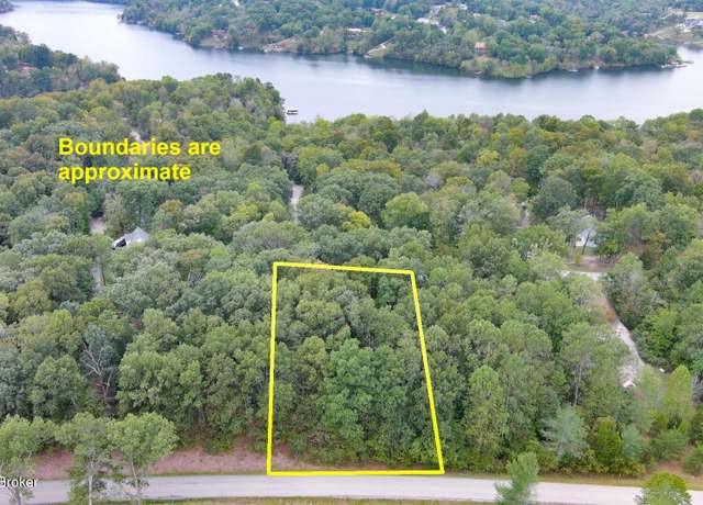 Property at 164 E Doe Valley Parkway East Pkwy, Brandenburg, KY 40108