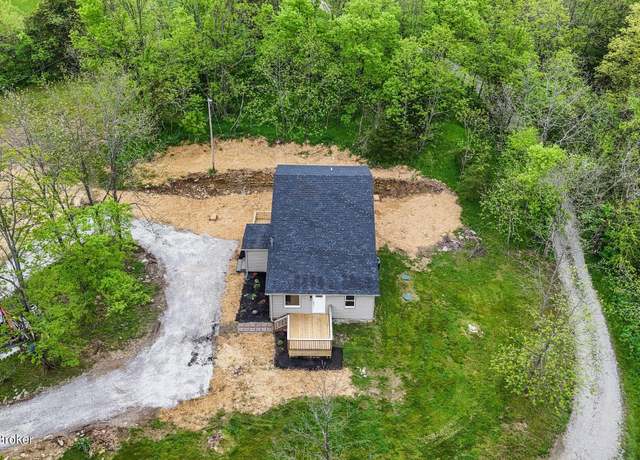 Property at 1131 Fox Creek Goshen Rd, Lawrenceburg, KY 40342, 3 beds, 2 baths