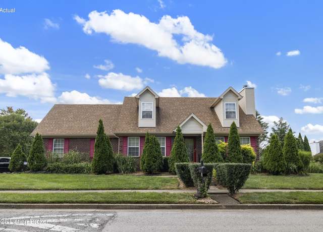 Property at 7900 Ridgehurst Pl, Louisville, KY 40299, 3 beds, 2.5 baths