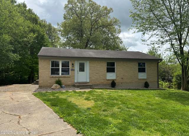 Property at 111 Edgewood Dr, Vine Grove, KY 40175, 3 beds, 2 baths