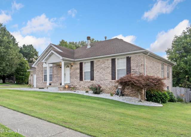 Property at 803 Auburn Oaks Dr, Louisville, KY 40214, 3 beds, 3 baths