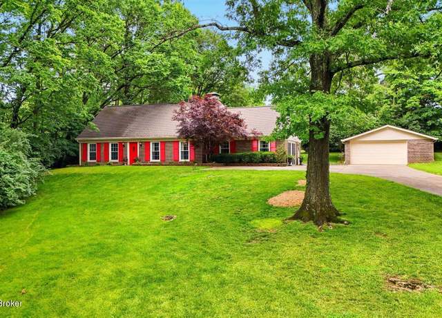 Property at 10711 Easum Rd, Louisville, KY 40299, 4 beds, 2 baths