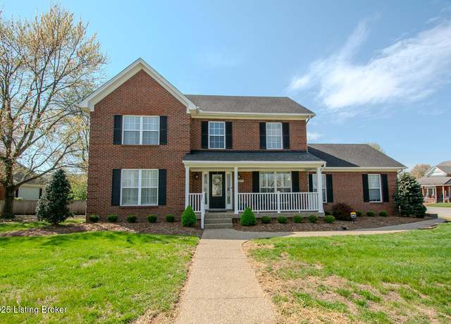 Property at 8000 Ridgehurst Pl, Louisville, KY 40299, 3 beds, 2.5 baths