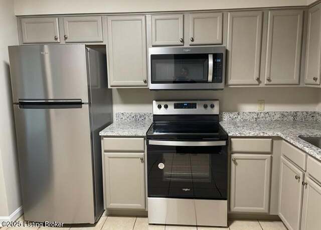 Property at 1505 La Fontenay Ct, Louisville, KY 40223, 2 beds, 2 baths