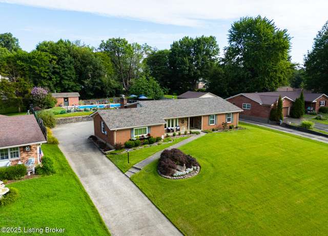 Property at 2301 Windsor Forest Dr, Louisville, KY 40272, 3 beds, 3 baths