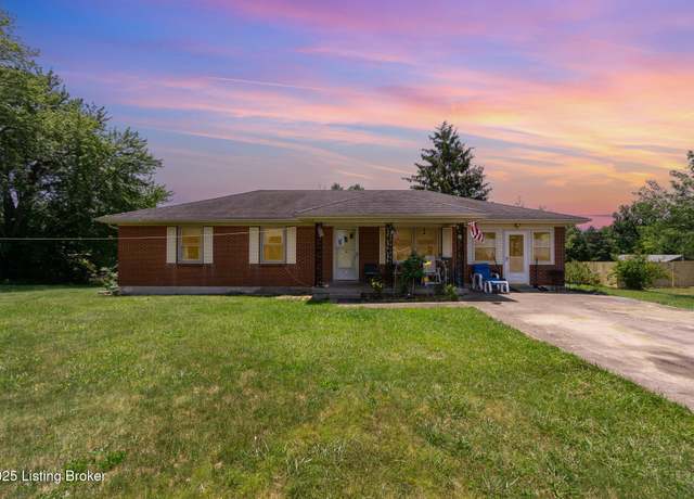 Property at 61 Dee St, Elizabethtown, KY 42701, 3 beds, 1.5 baths