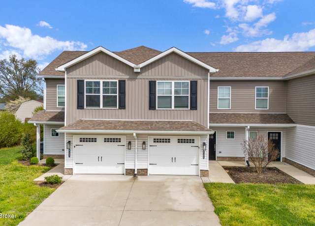 Property at 6102 Goalby Dr, Louisville, KY 40258, 3 beds, 2.5 baths