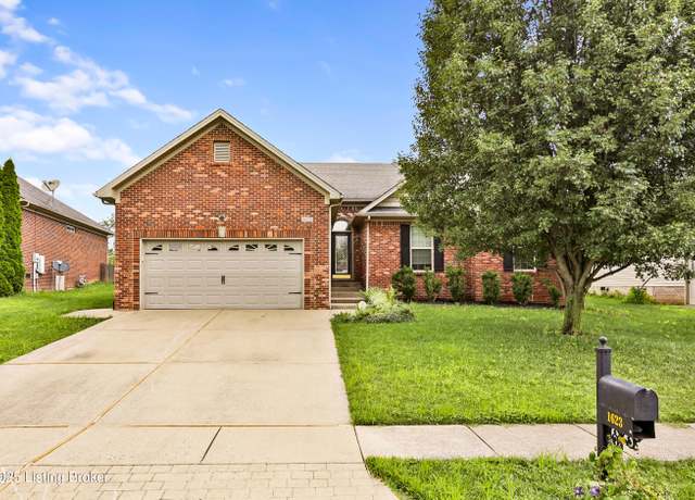 Property at 1623 Overlook Cir, Shelbyville, KY 40065, 4 beds, 2 baths