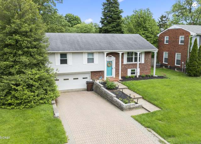 Property at 1013 King Arthur Ln, Louisville, KY 40222, 3 beds, 2.5 baths