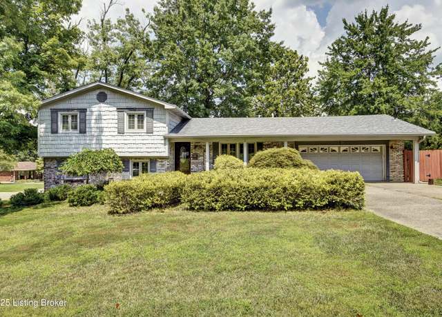 Property at 7300 Royalwood Dr, Louisville, KY 40214, 3 beds, 2.5 baths
