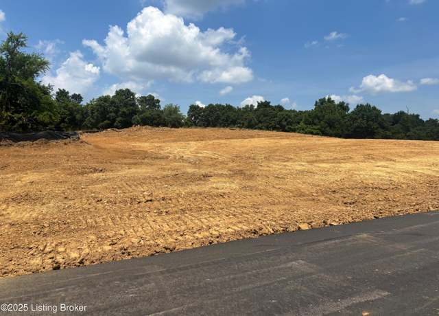 Property at 20 Lansdowne Crescent Dr, Louisville, KY 40245