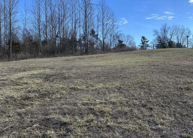 Property at 5501 Farmhouse Dr, Crestwood, KY 40014
