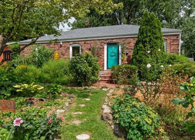 Property at 3107 Cabinwood Dr, Louisville, KY 40220, 3 beds, 2 baths
