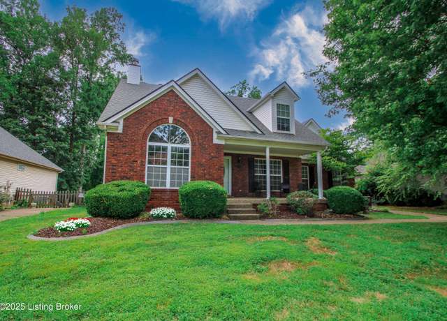 Property at 512 Valley College Dr, Louisville, KY 40272, 4 beds, 4.5 baths