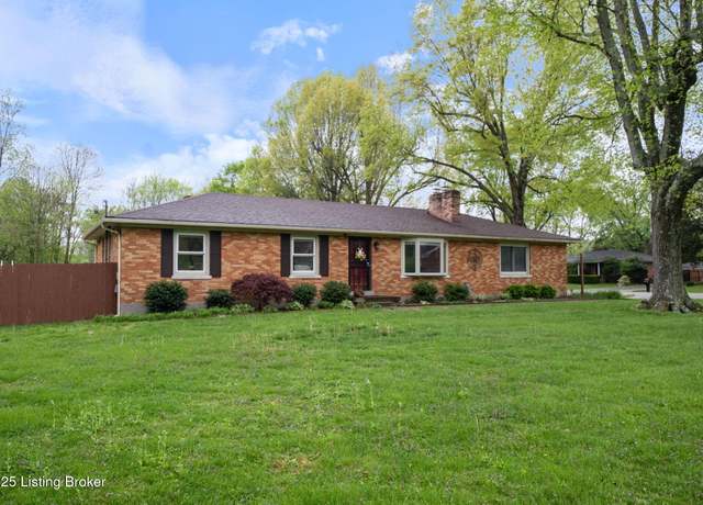 Property at 9601 Holiday Dr, Louisville, KY 40272, 3 beds, 2 baths