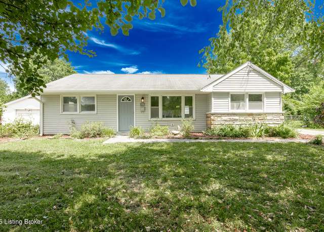 Property at 9215 Burgoo King Rd, Louisville, KY 40272, 3 beds, 1.5 baths