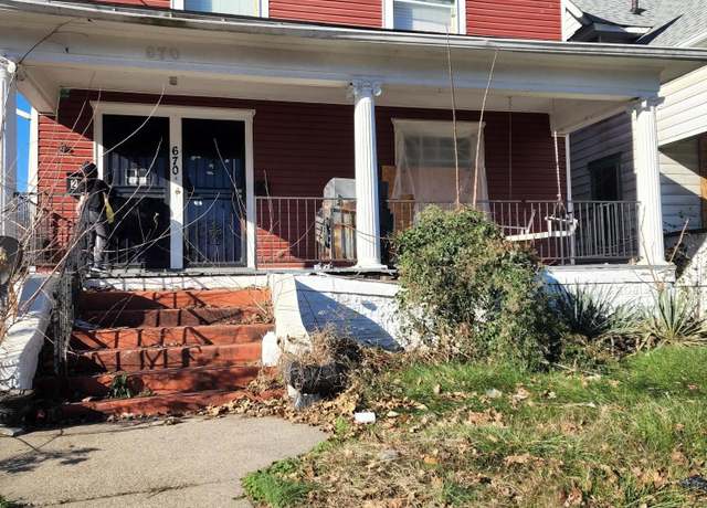 Property at 670 S 38th St, Louisville, KY 40211, 4 beds, 2 baths