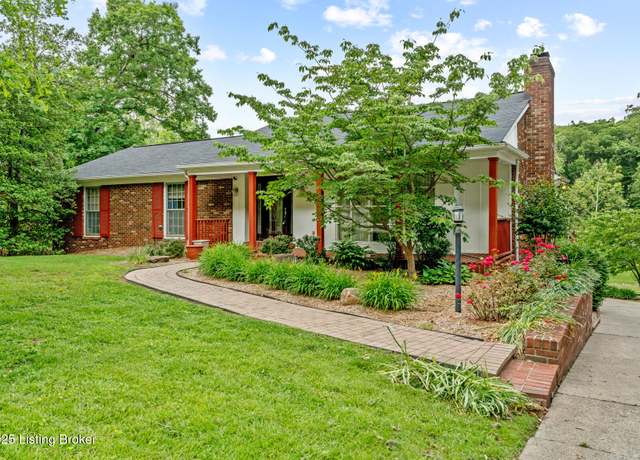 Property at 9111 Royal Oak Dr, Louisville, KY 40272, 3 beds, 2.5 baths