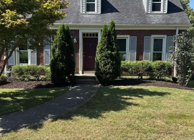Property at 2358 Ashwood Dr, Louisville, KY 40205, 3 beds, 2 baths