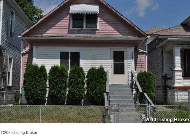 Property at 1825 Grand Ave, Louisville, KY 40210, 4 beds, 1.5 baths