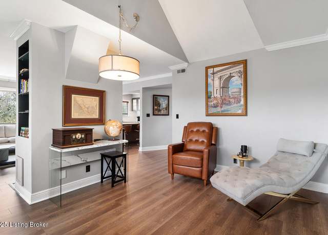 Property at 750 Zorn Ave #2, Louisville, KY 40206, 2 beds, 2.5 baths