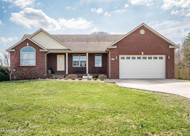 Property at 16 Brentwood Dr, Elizabethtown, KY 42701, 4 beds, 3 baths